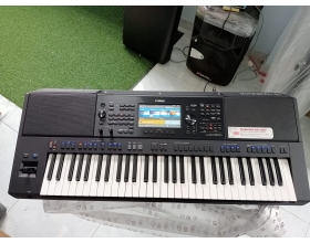 Bán đàn Yamaha psr SX900 LIKE NEW  MỚI 99% còn bảo hành chính hãng Yamaha gần 23 tháng 
