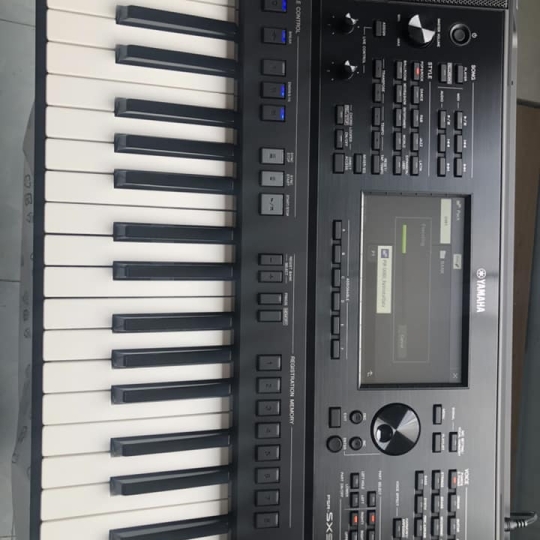 Bán đàn yamaha psr sx900 like new nguyên zin 100% giá rẻ nhất thị trường VIỆT NAM