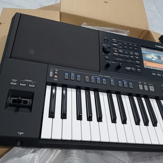 Bán đàn Yamaha psr SX720 LIKE NEW NGUYÊN ZIN 100% còn bảo hành chính hãng 23 tháng