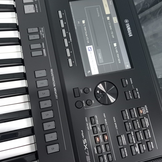 Bán đàn organ Yamaha PSR sx720 like new còn bảo hành chính hãng Yamaha gần 24 tháng